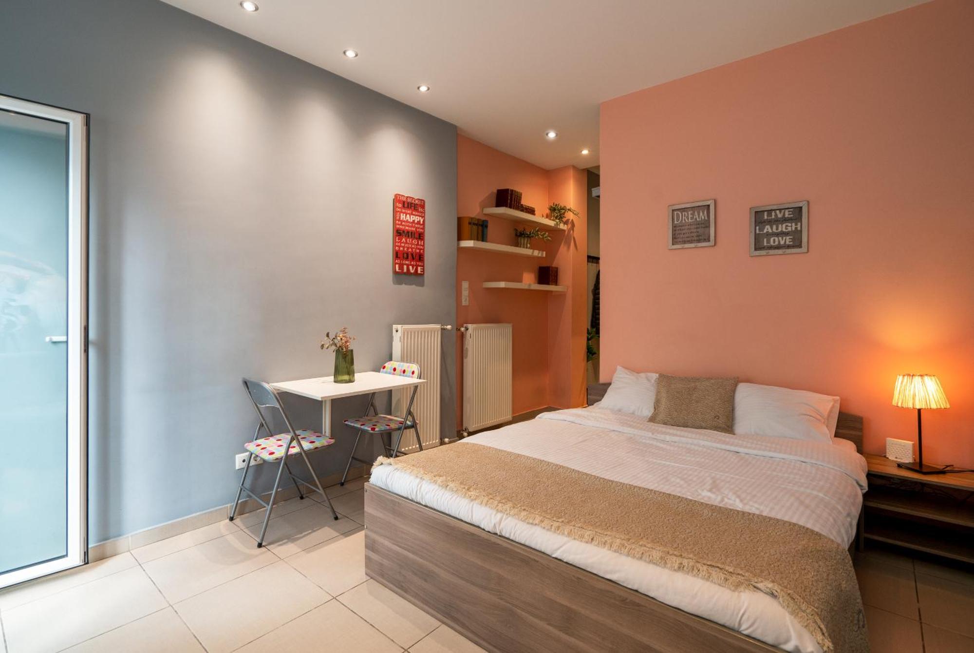 Ideally Located Apartment In Central Athens Ngoại thất bức ảnh