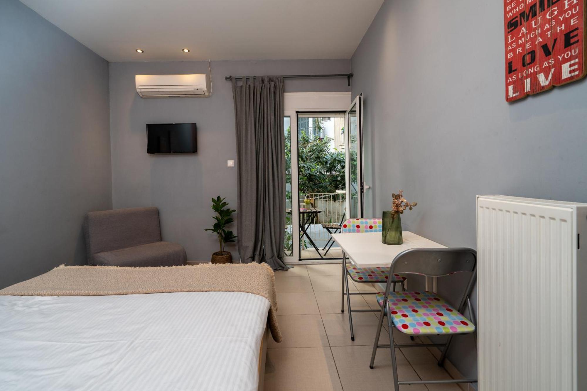 Ideally Located Apartment In Central Athens Ngoại thất bức ảnh