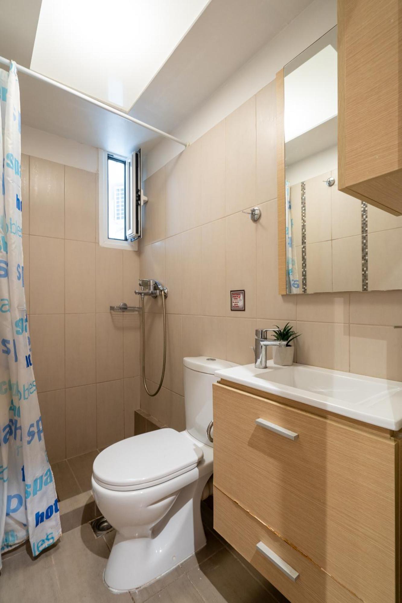 Ideally Located Apartment In Central Athens Ngoại thất bức ảnh