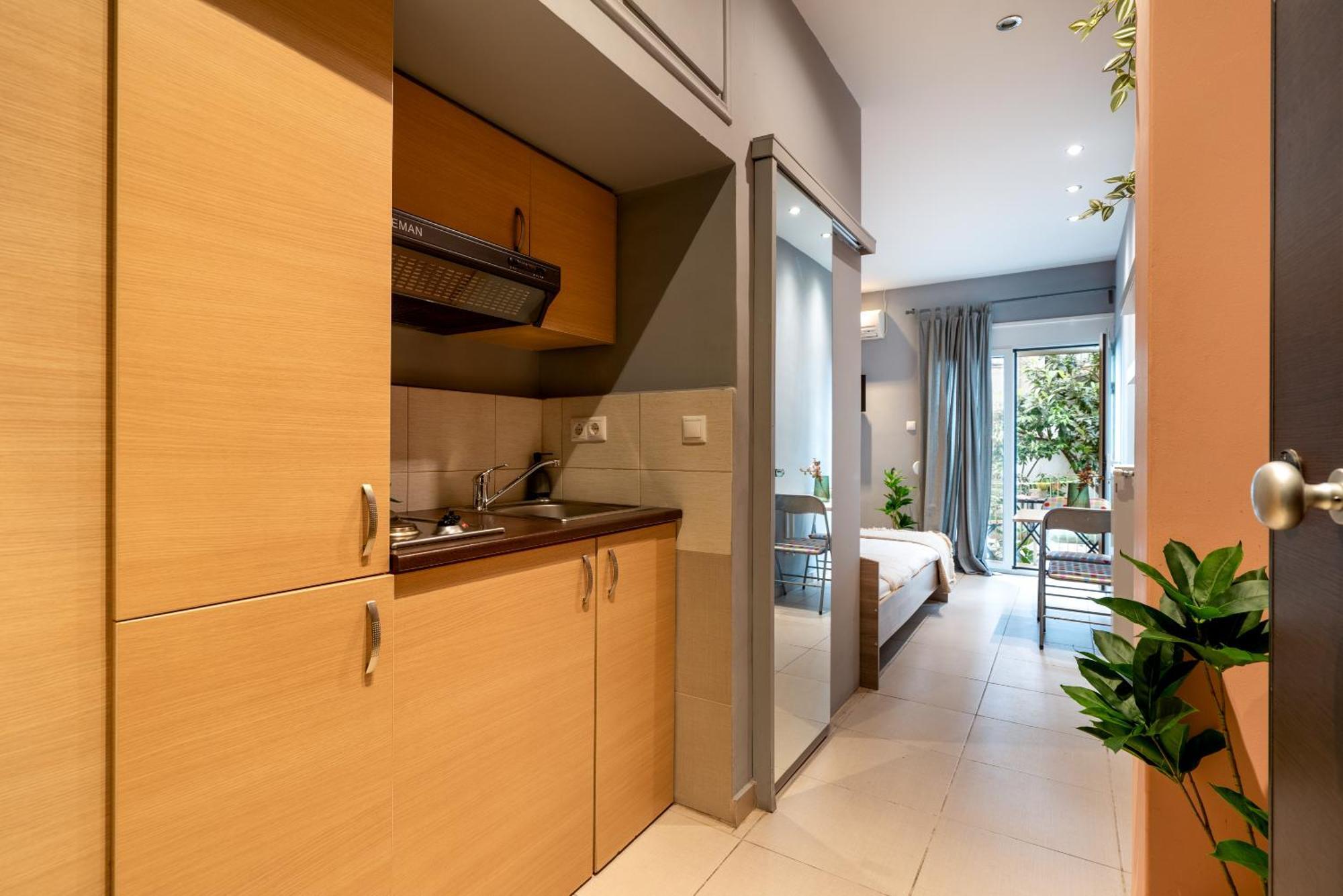Ideally Located Apartment In Central Athens Ngoại thất bức ảnh