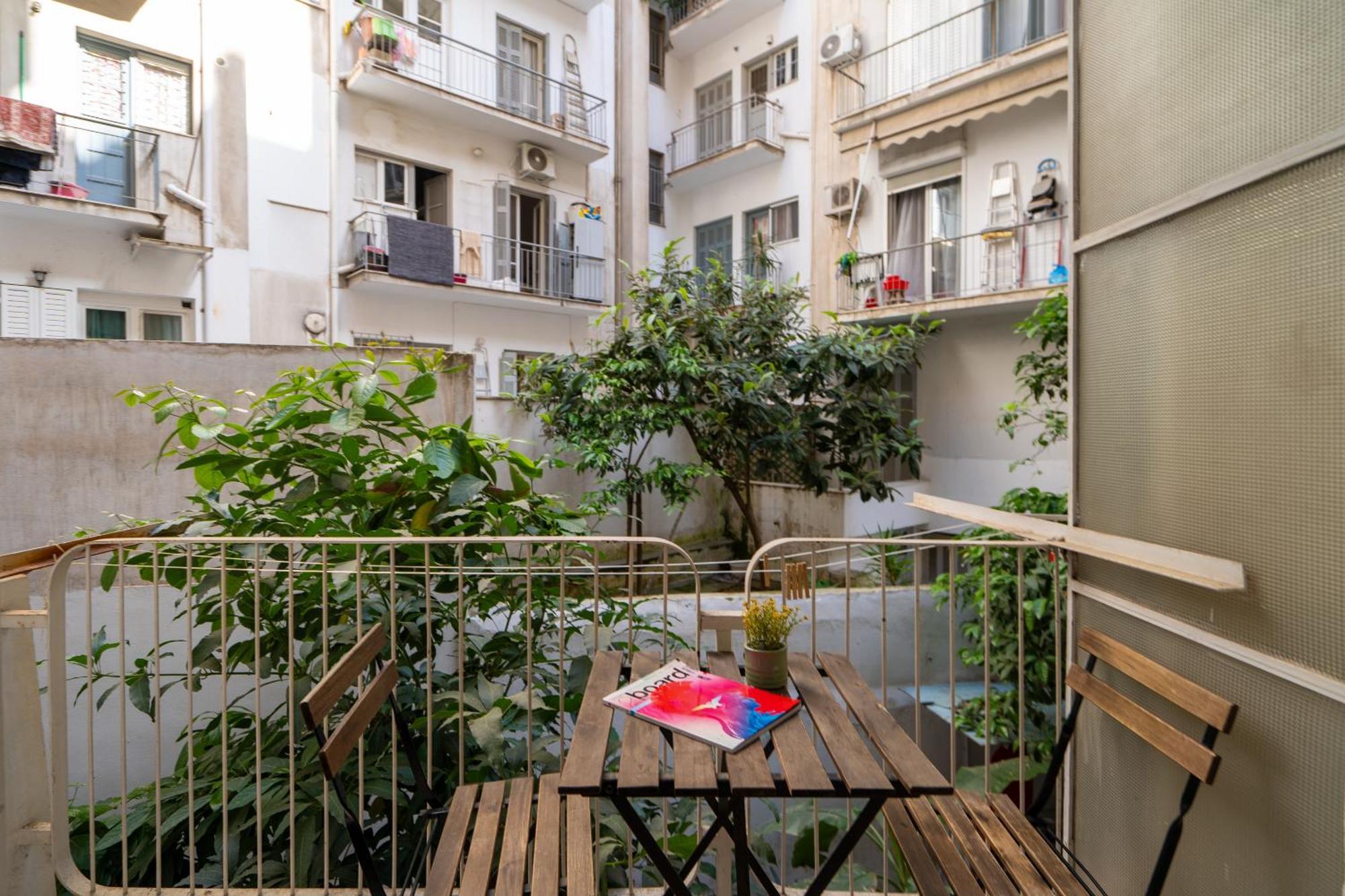 Ideally Located Apartment In Central Athens Ngoại thất bức ảnh