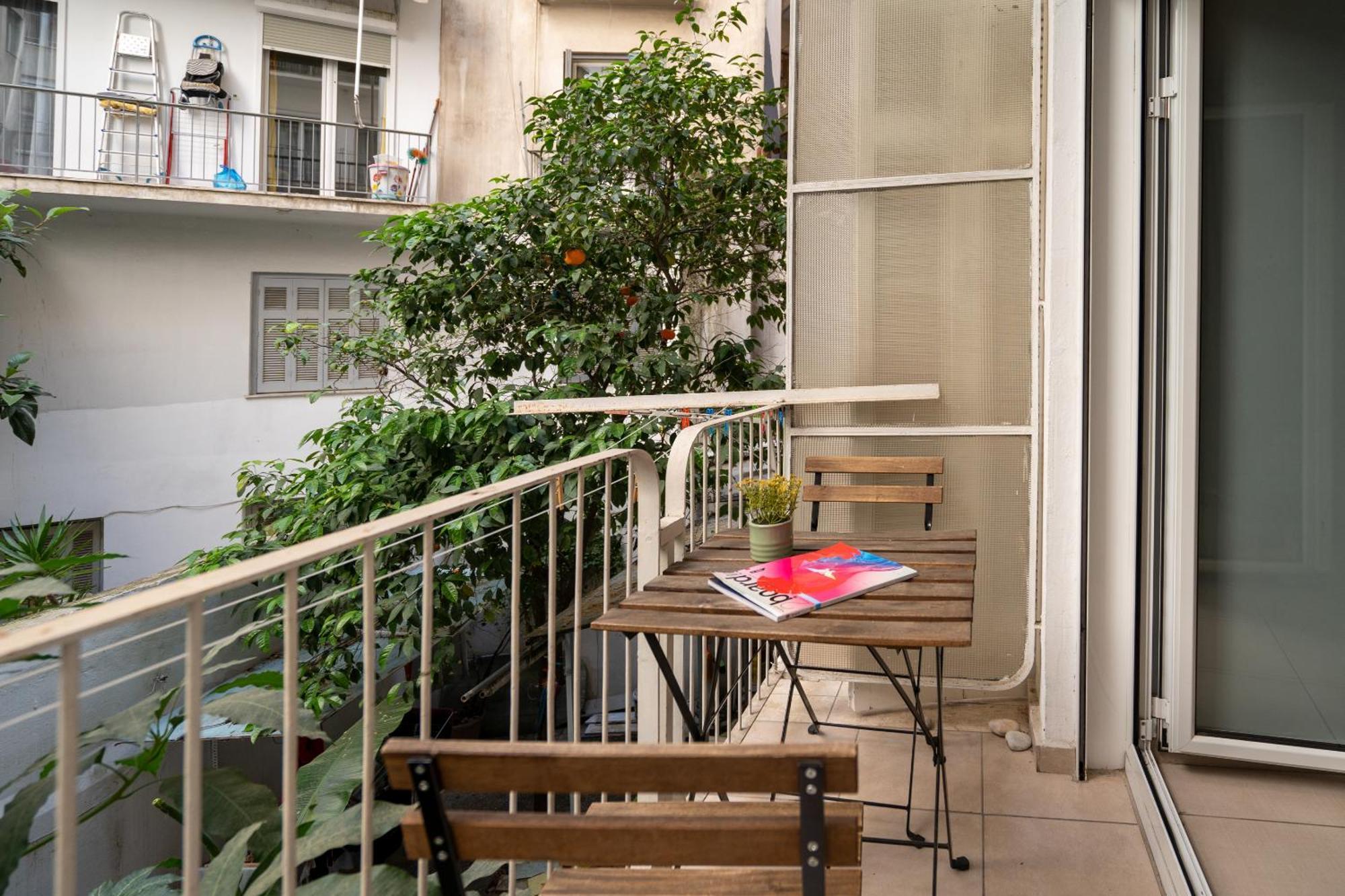 Ideally Located Apartment In Central Athens Ngoại thất bức ảnh